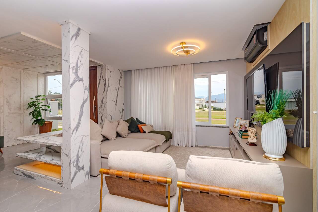 Casa de Condomínio de 3 quartos, 620m² no bairro Santa Regina, em Camboriú | Eu Corretor