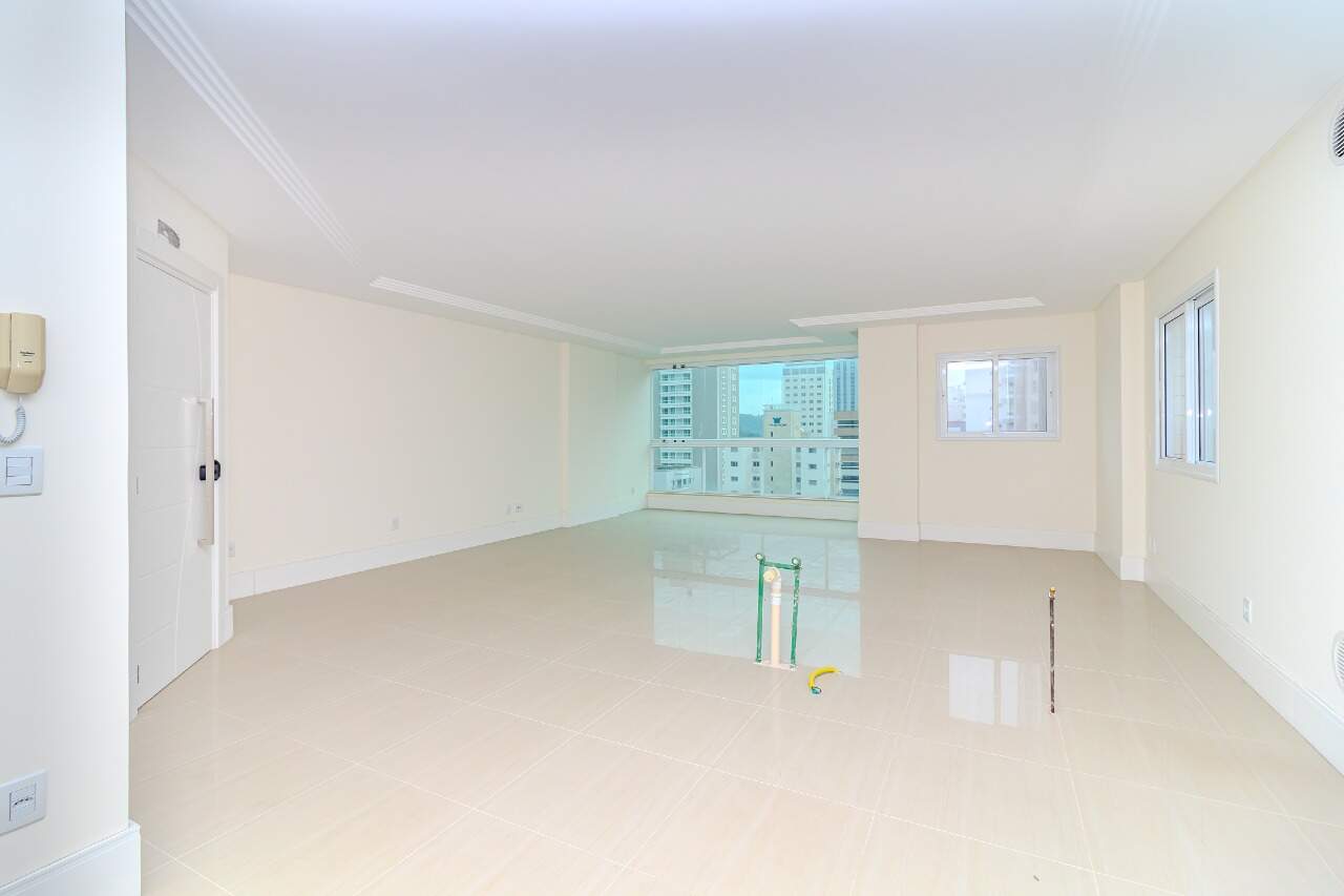 Apartamento de 3 quartos, 136m² no bairro Centro, em Balneário Camboriú | Eu Corretor