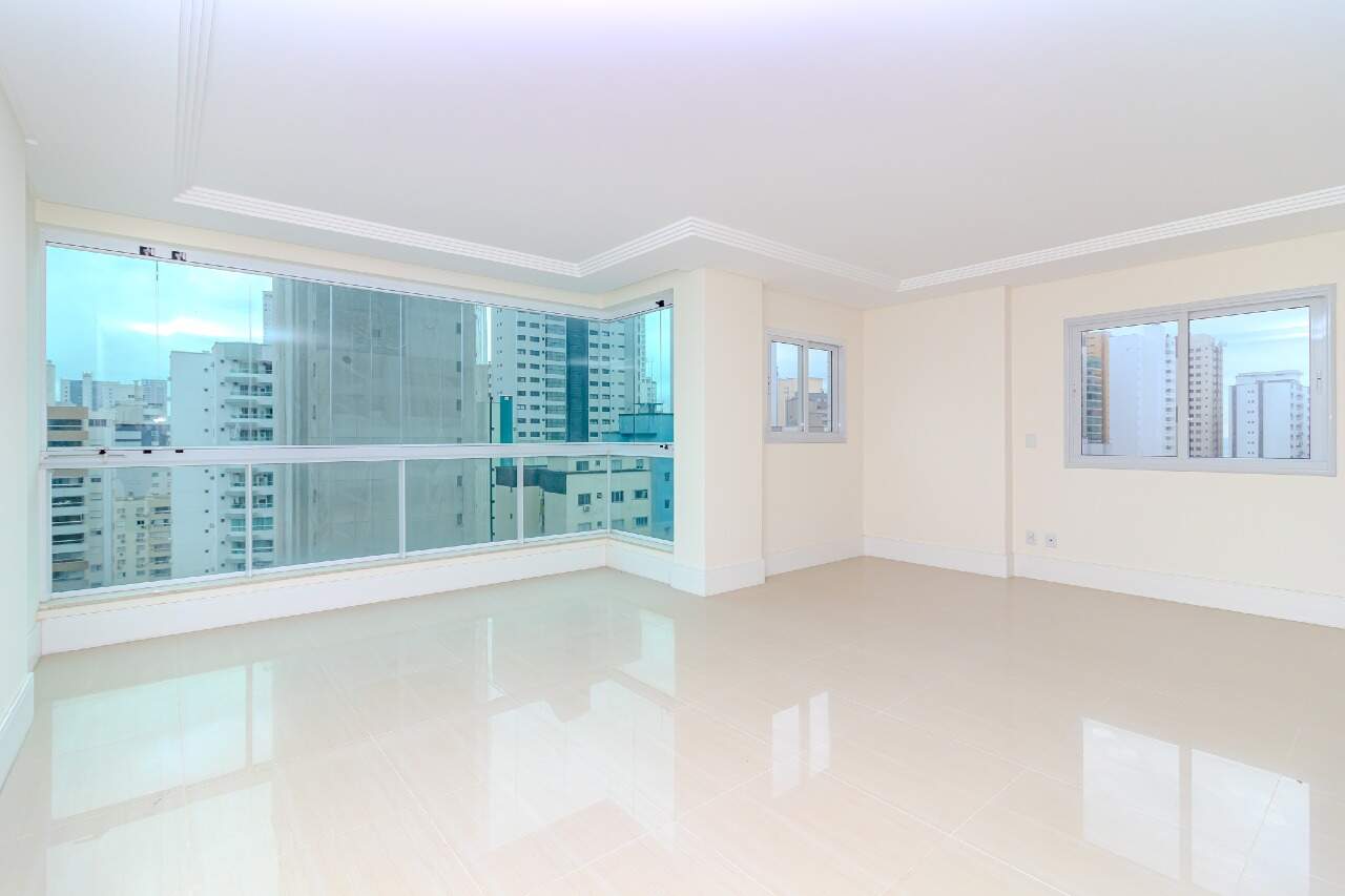 Apartamento de 3 quartos, 136m² no bairro Centro, em Balneário Camboriú | Eu Corretor