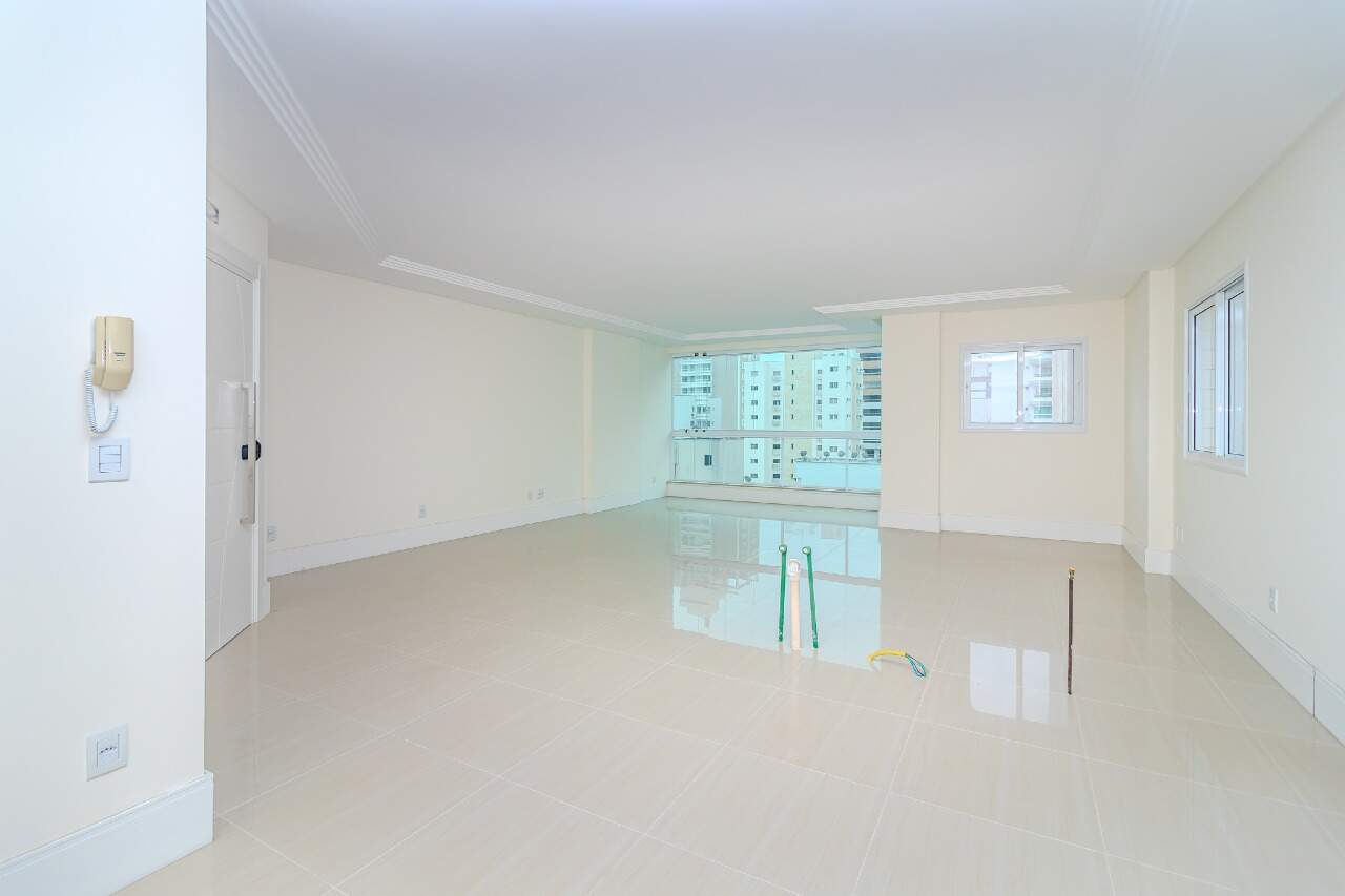 Apartamento de 3 quartos, 136m² no bairro Centro, em Balneário Camboriú | Eu Corretor