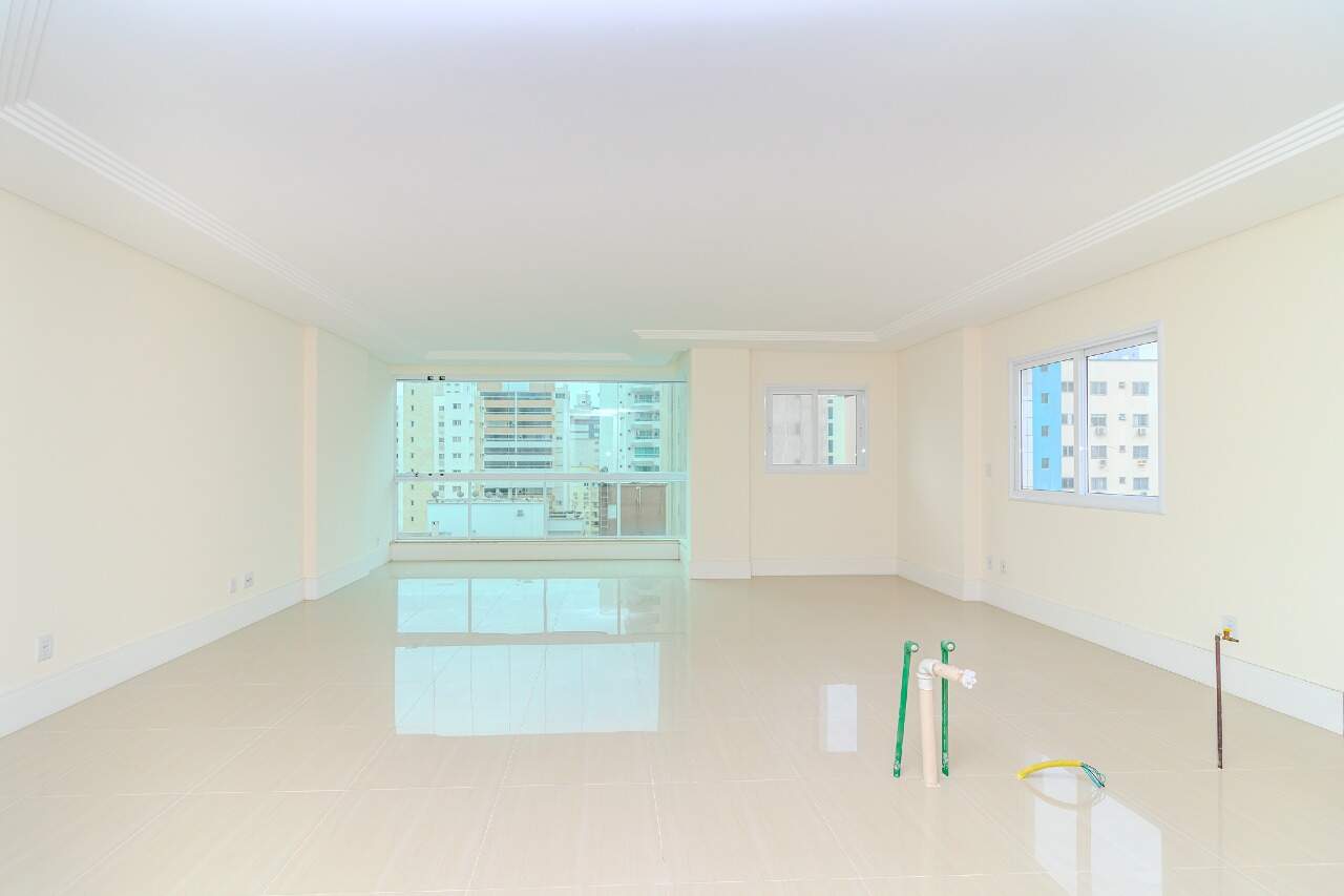 Apartamento de 3 quartos, 136m² no bairro Centro, em Balneário Camboriú | Eu Corretor