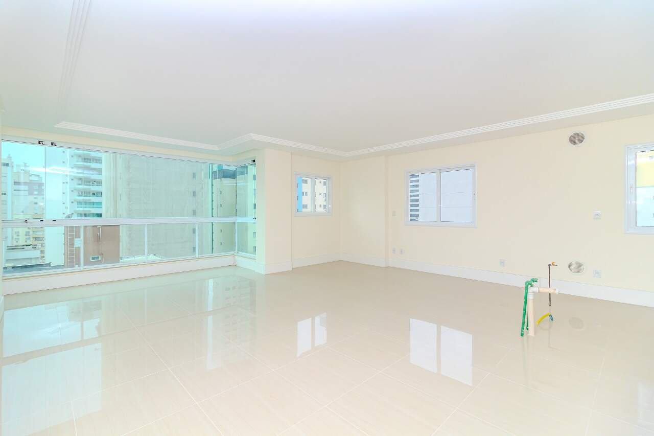 Apartamento de 3 quartos, 136m² no bairro Centro, em Balneário Camboriú | Eu Corretor