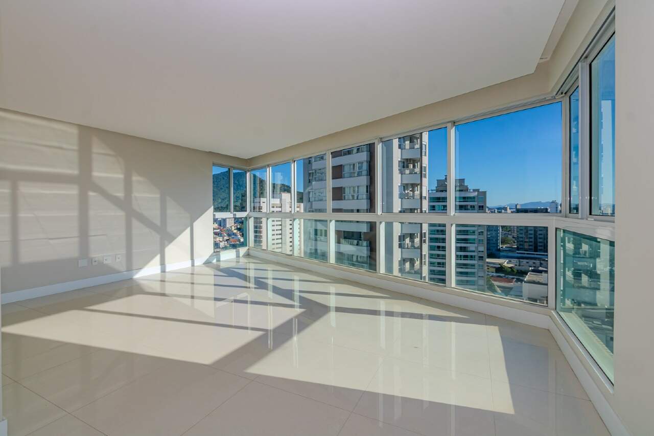 Apartamento de 4 quartos, 165m² no bairro Fazenda, em Itajaí | Eu Corretor