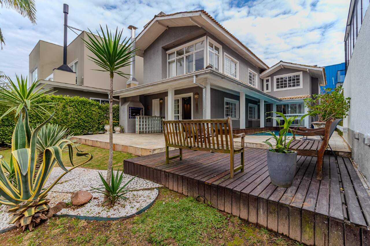 Casa de Condomínio de 3 quartos, 220m² no bairro Barra, em Balneário Camboriú | Eu Corretor