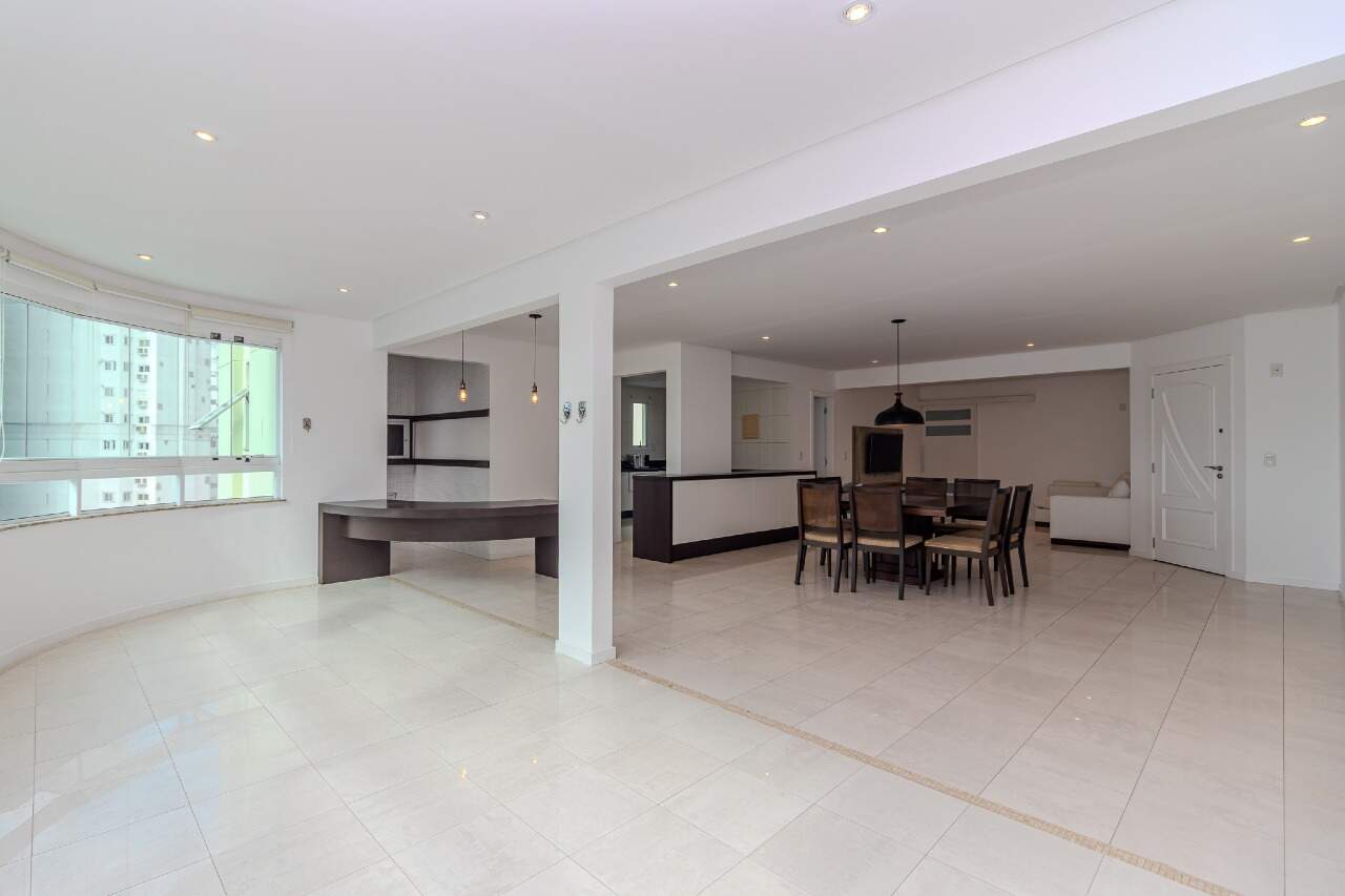 Apartamento de 3 quartos, 156m² no bairro Centro, em Balneário Camboriú | Eu Corretor