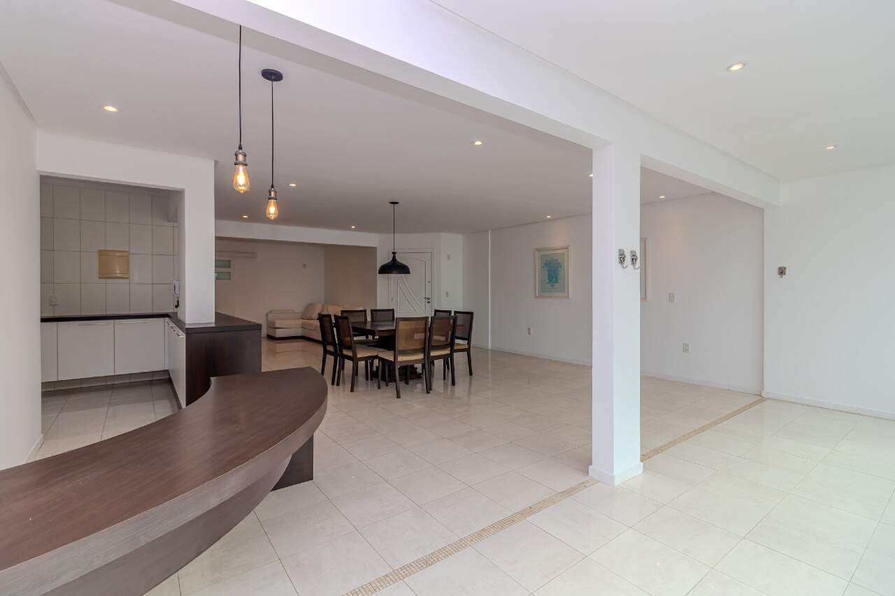 Apartamento de 3 quartos, 156m² no bairro Centro, em Balneário Camboriú | Eu Corretor