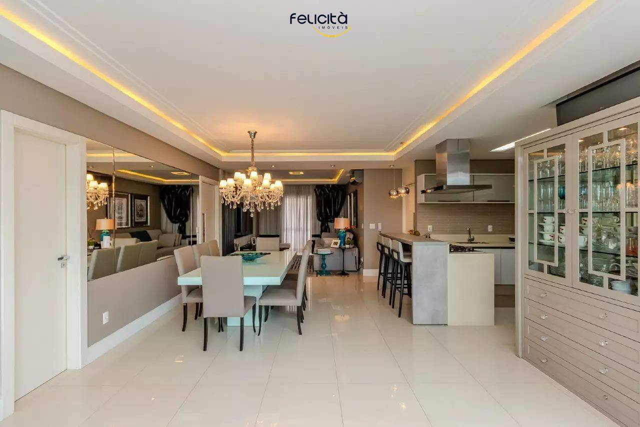 Apartamento de 3 quartos, 128m² no bairro Centro, em Balneário Camboriú | Eu Corretor