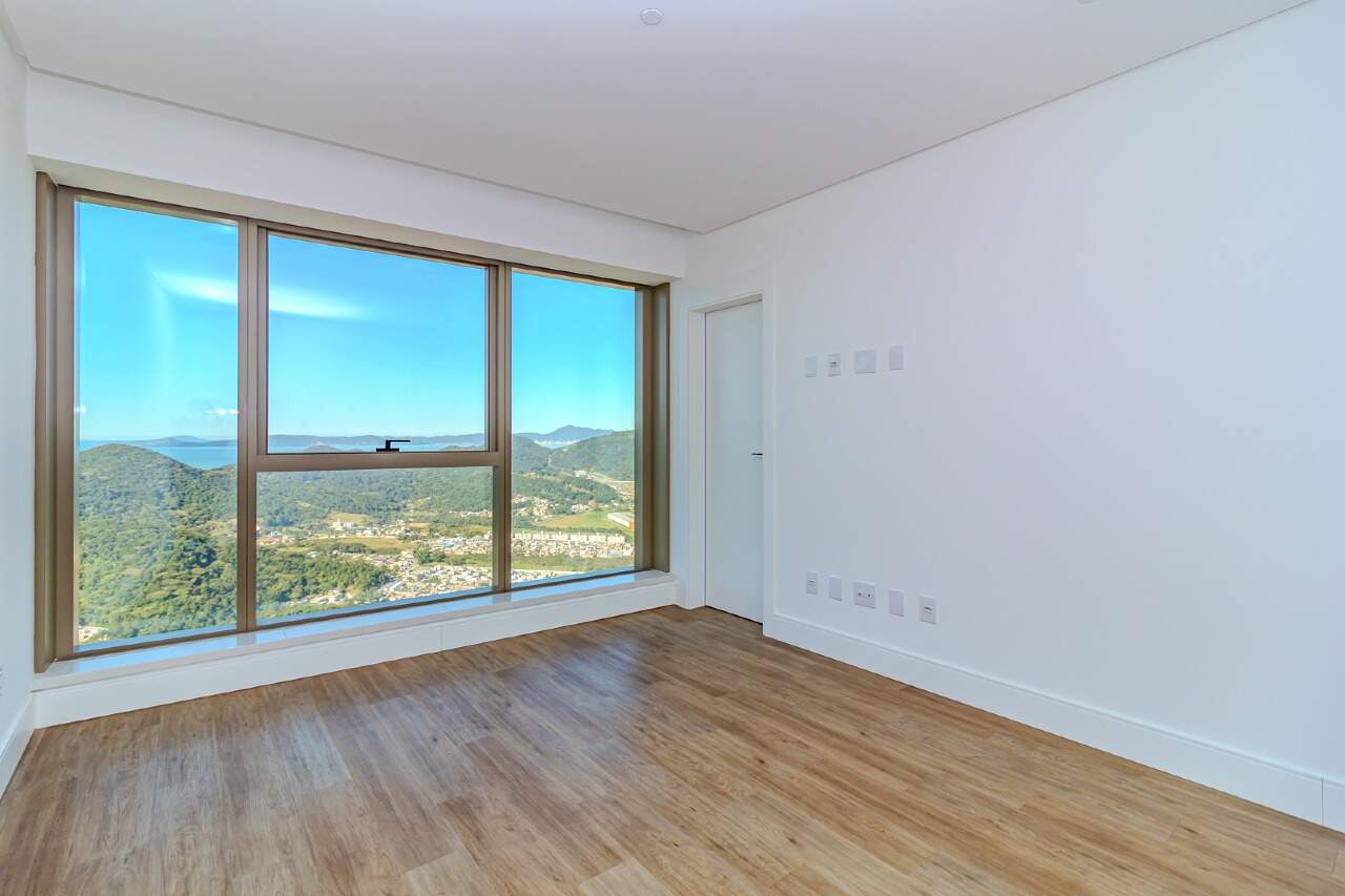 Apartamento de 6 quartos, 530m² no bairro Centro, em Balneário Camboriú | Eu Corretor