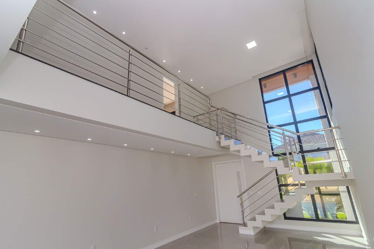 Casa de Condomínio de 4 quartos, 378m² no bairro Santa Regina, em Camboriú | Eu Corretor
