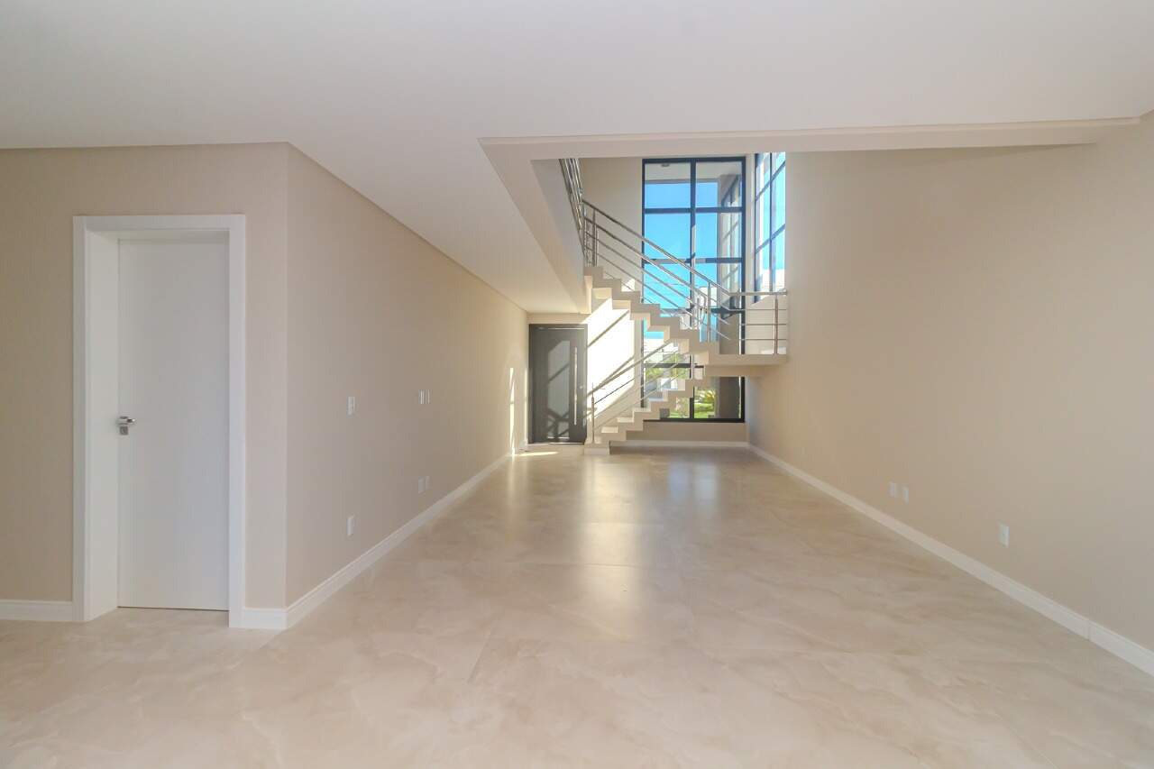 Casa de Condomínio de 4 quartos, 378m² no bairro Santa Regina, em Camboriú | Eu Corretor