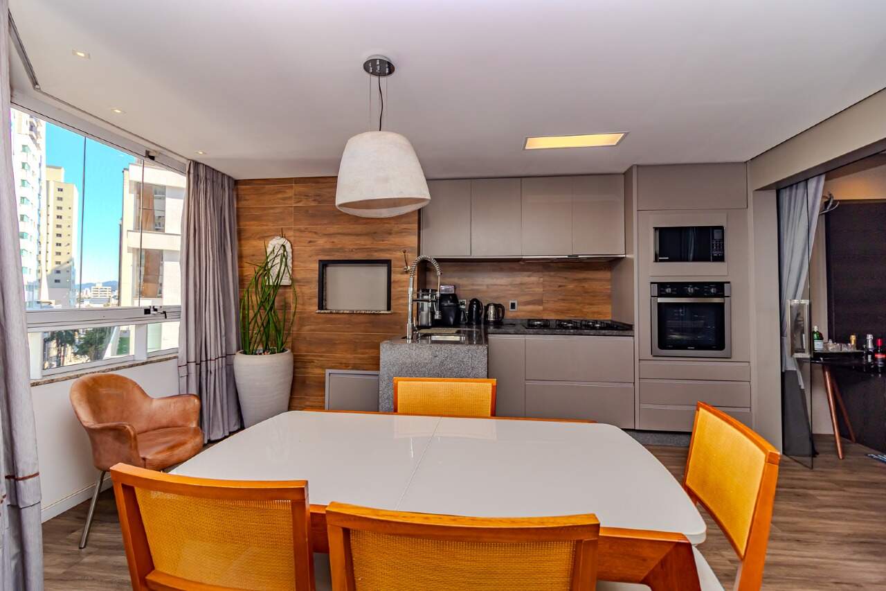 Apartamento de 3 quartos, 120m² no bairro Centro, em Balneário Camboriú | Eu Corretor
