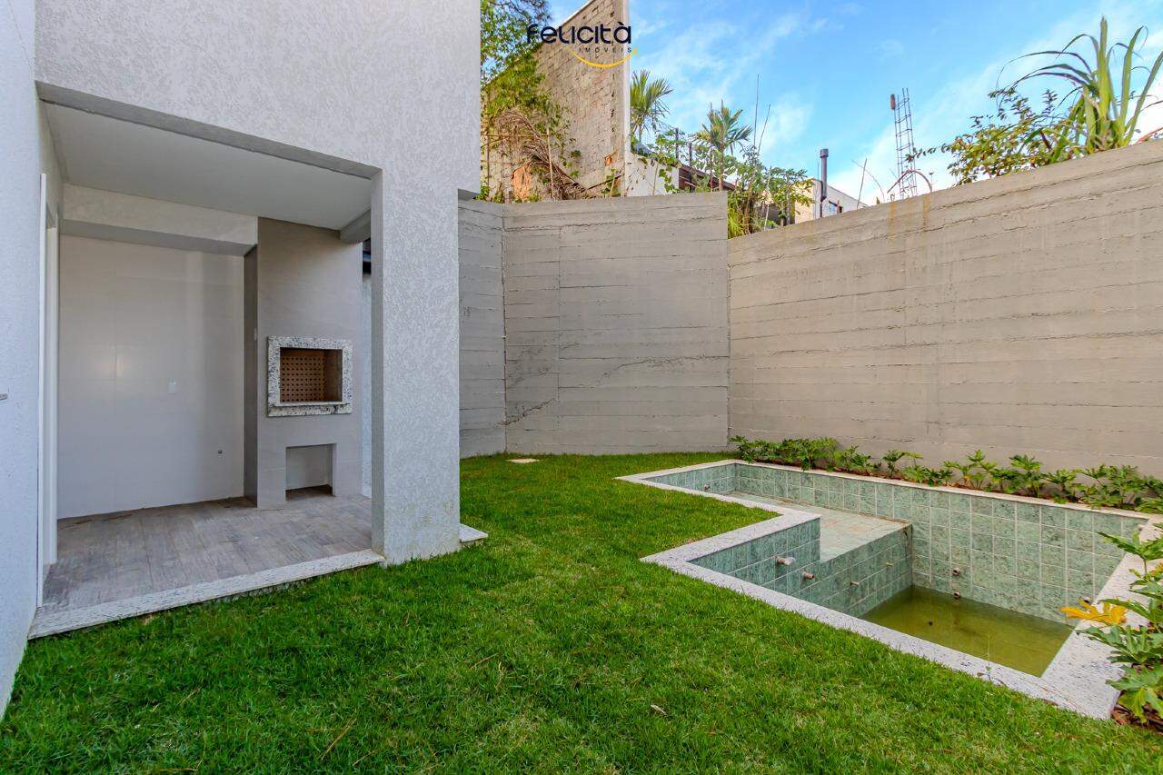 Casa de 4 quartos, 202m² no bairro Ariribá, em Balneário Camboriú | Eu Corretor