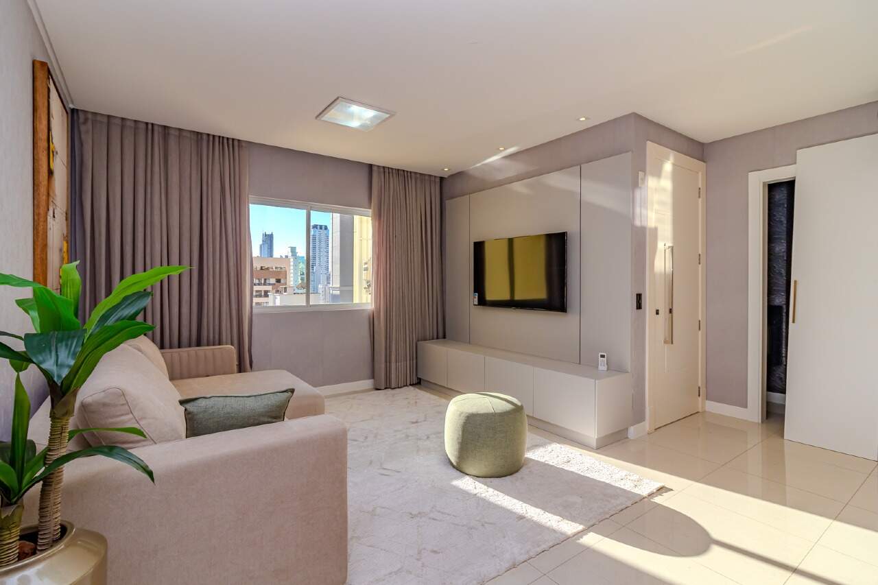 Cobertura de 4 quartos, 253m² no bairro Centro, em Balneário Camboriú | Eu Corretor