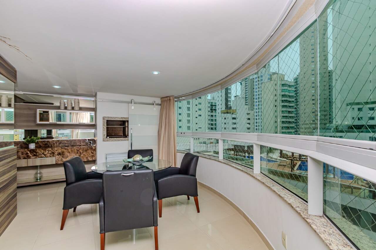Apartamento de 3 quartos, 130m² no bairro Pioneiros, em Balneário Camboriú | Eu Corretor
