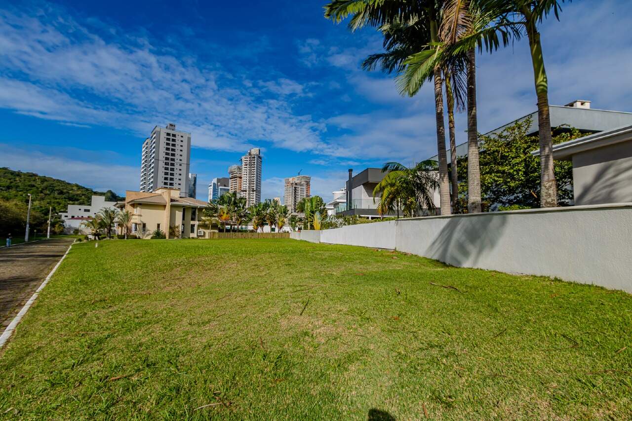 Lote/Terreno de 797m² no bairro Praia Brava, em Itajaí | Eu Corretor