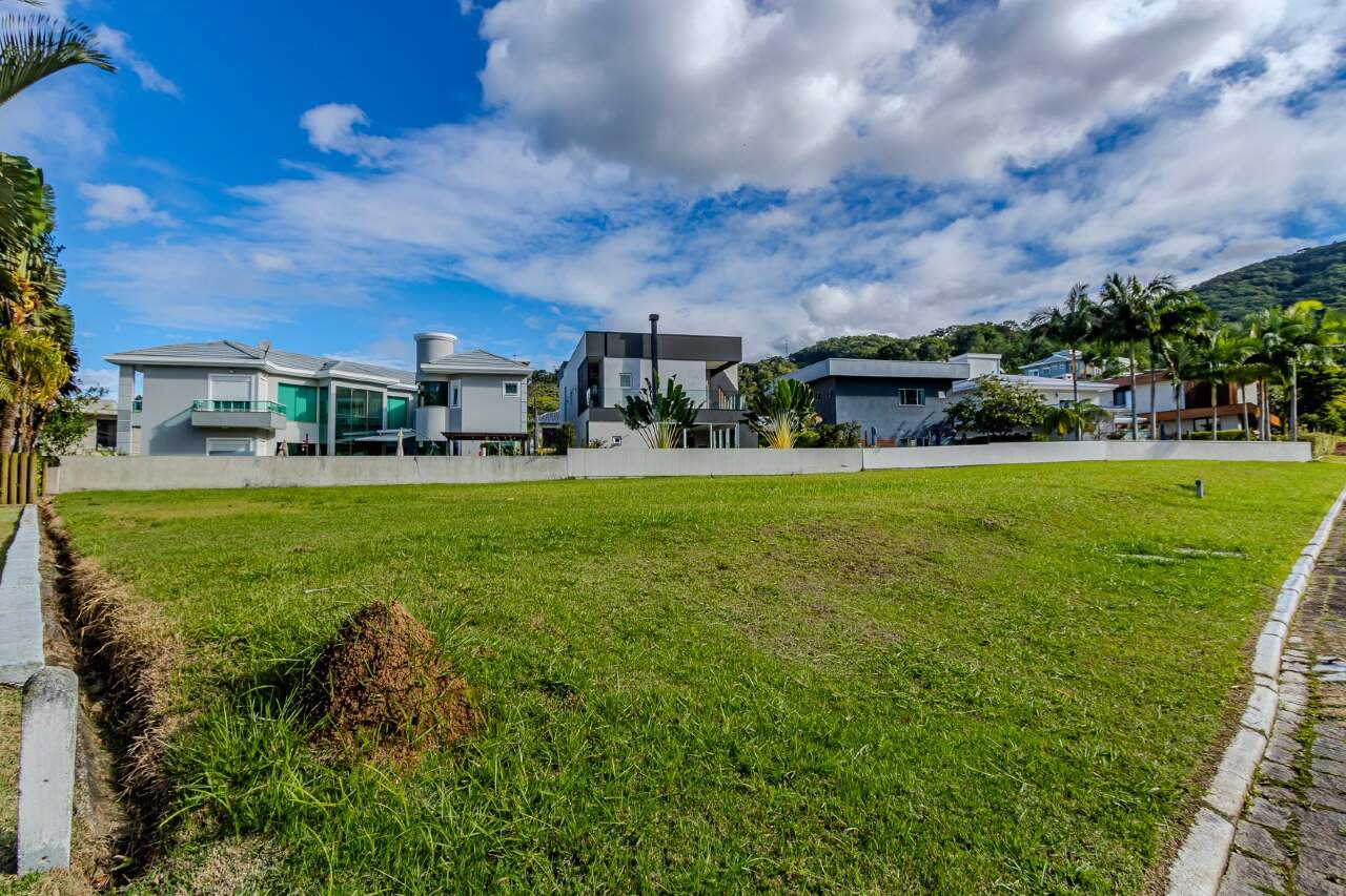 Lote/Terreno de 885m² no bairro Praia Brava, em Itajaí | Eu Corretor