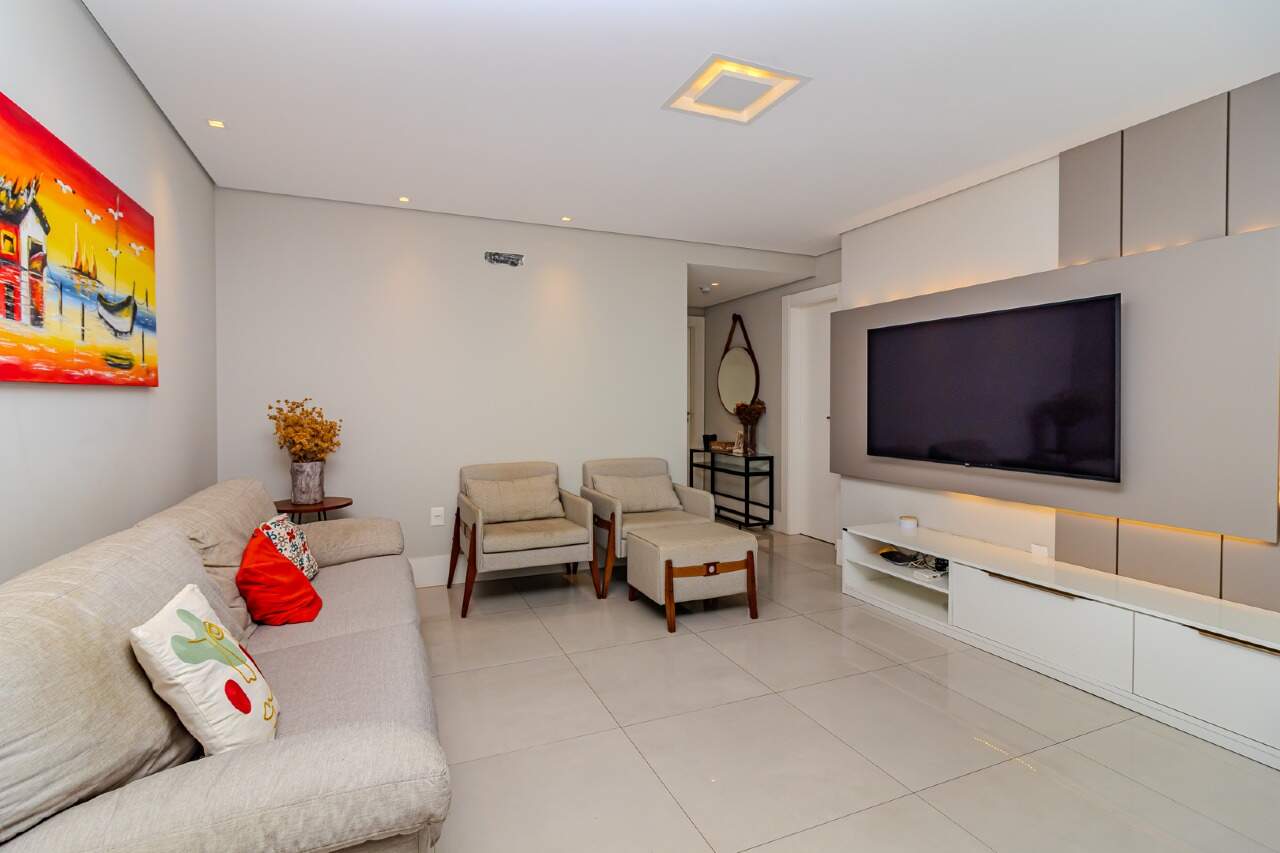 Apartamento de 3 quartos, 130m² no bairro Centro, em Balneário Camboriú | Eu Corretor