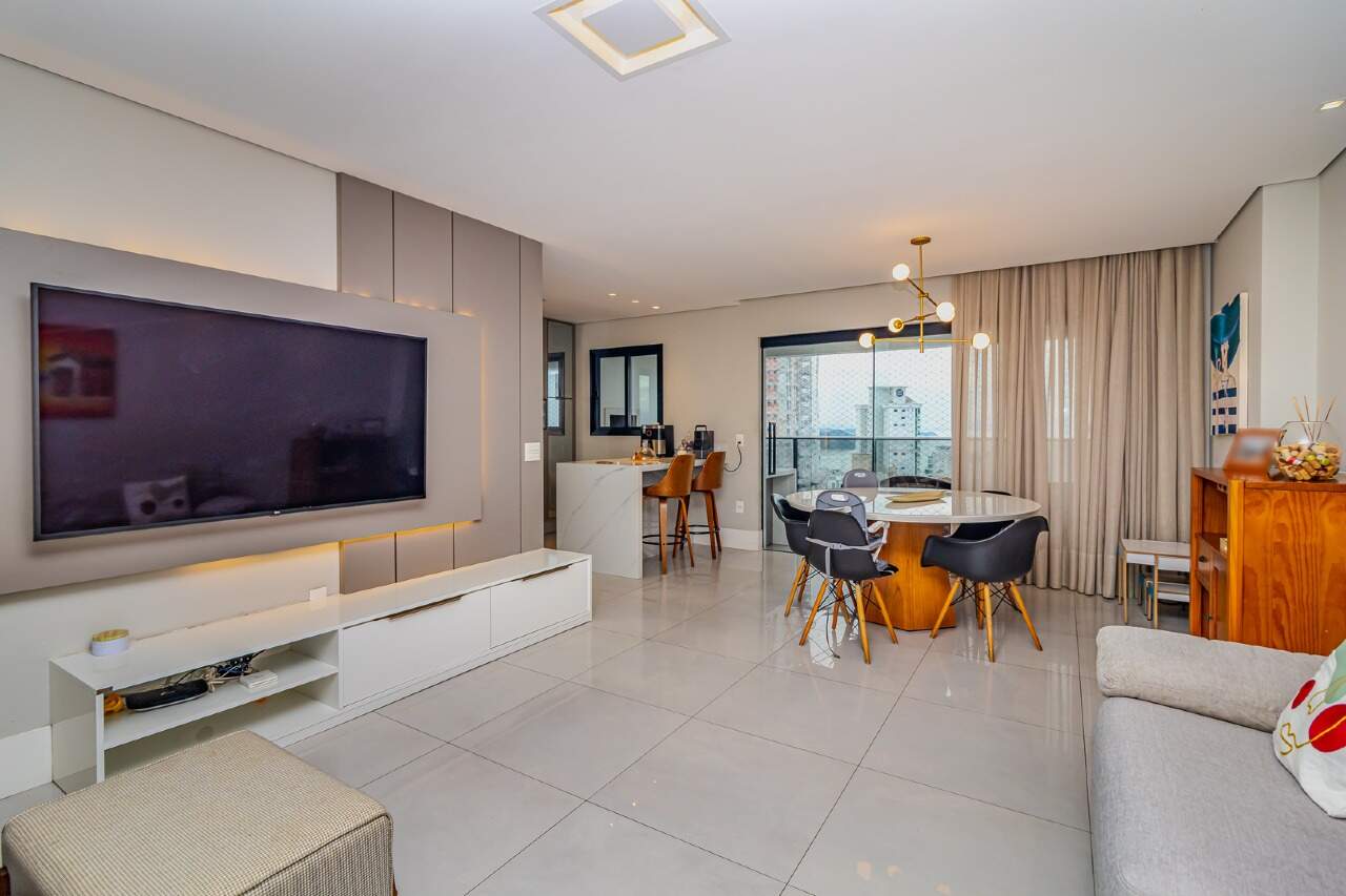Apartamento de 3 quartos, 130m² no bairro Centro, em Balneário Camboriú | Eu Corretor