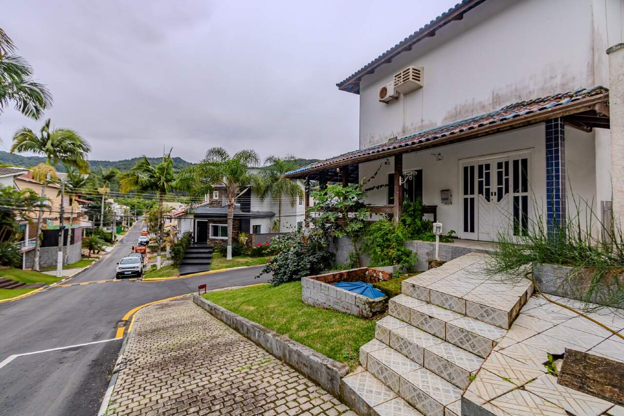 Casa de Condomínio de 3 quartos, 289m² no bairro Ariribá, em Balneário Camboriú | Eu Corretor