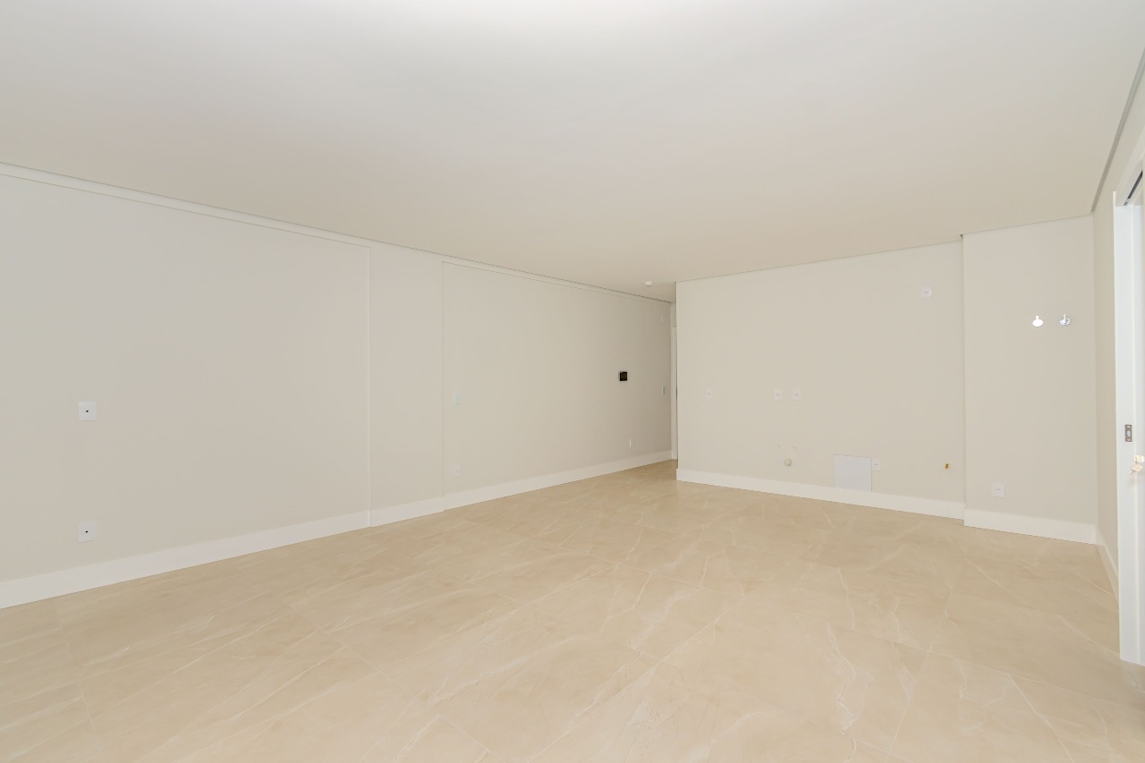 Apartamento à venda no Praia Brava: 