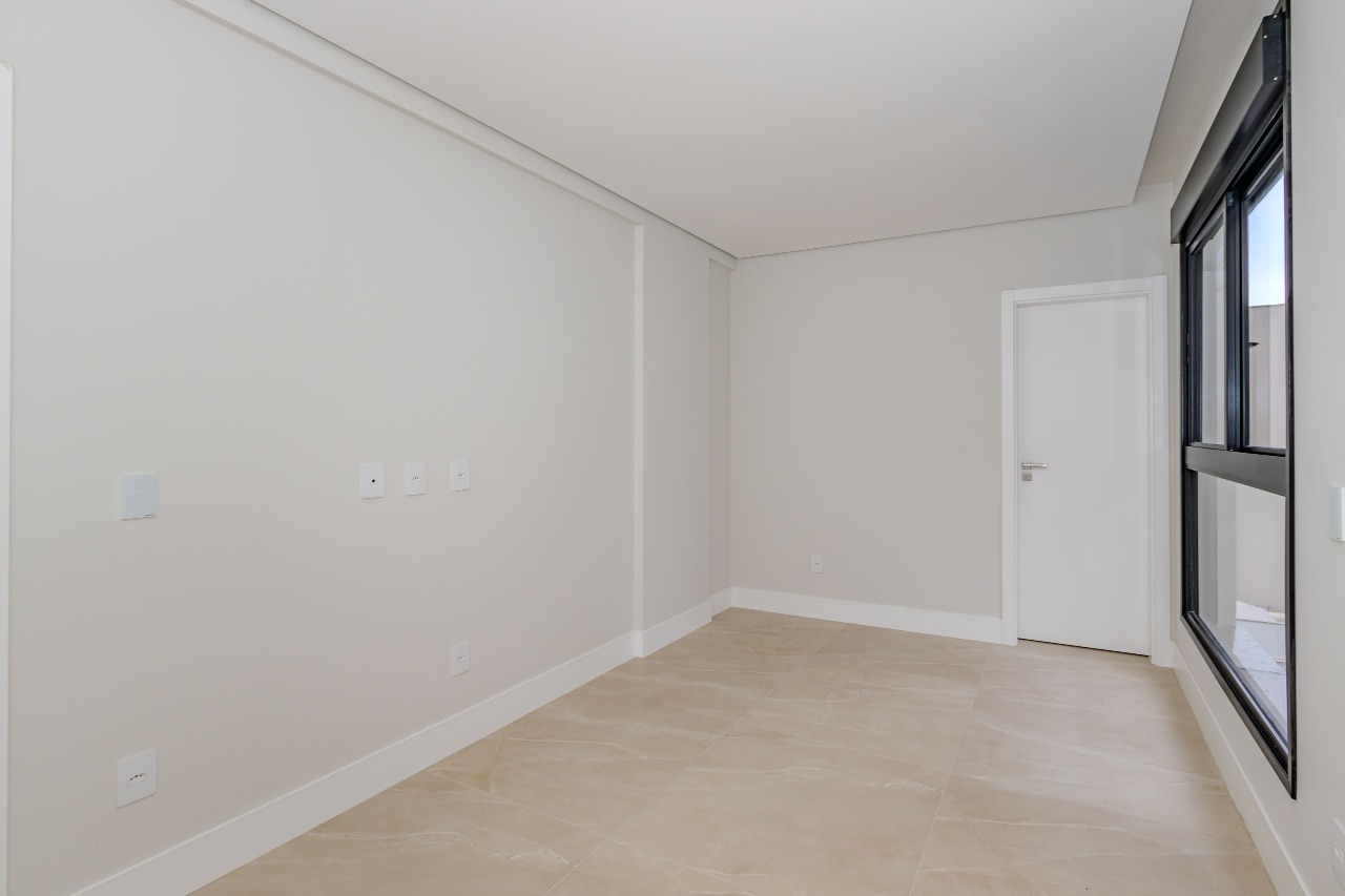 Apartamento à venda no Praia Brava: 