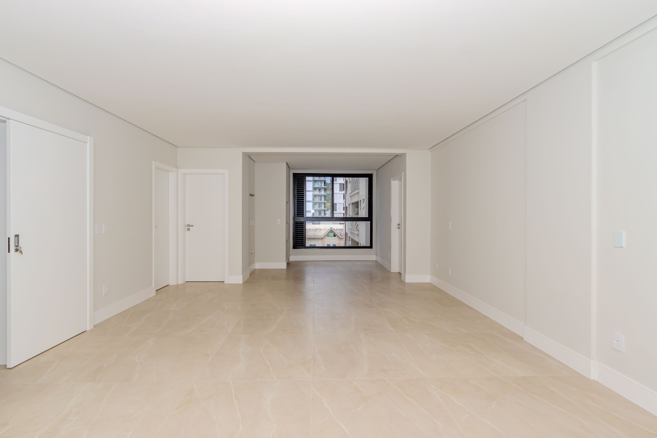 Apartamento à venda no Praia Brava: 