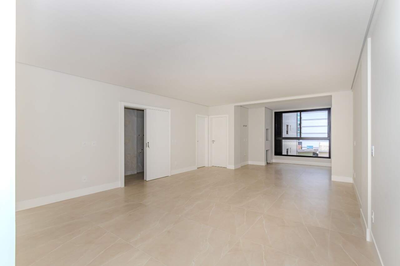 Apartamento à venda no Praia Brava: 