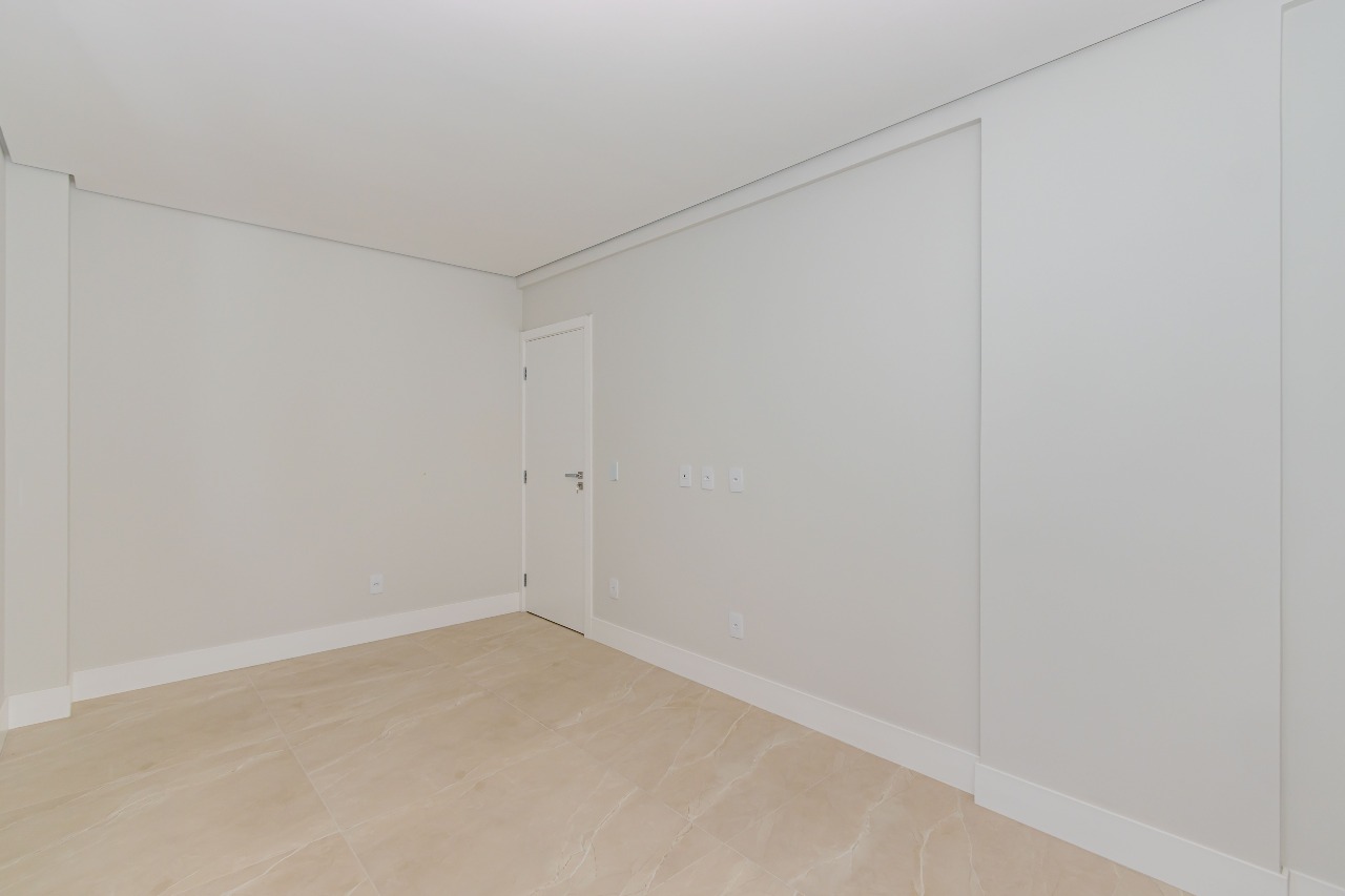 Apartamento à venda no Praia Brava: 