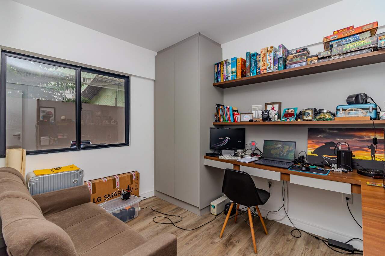 Apartamento de 2 quartos, 210m² no bairro Centro, em Balneário Camboriú | Eu Corretor
