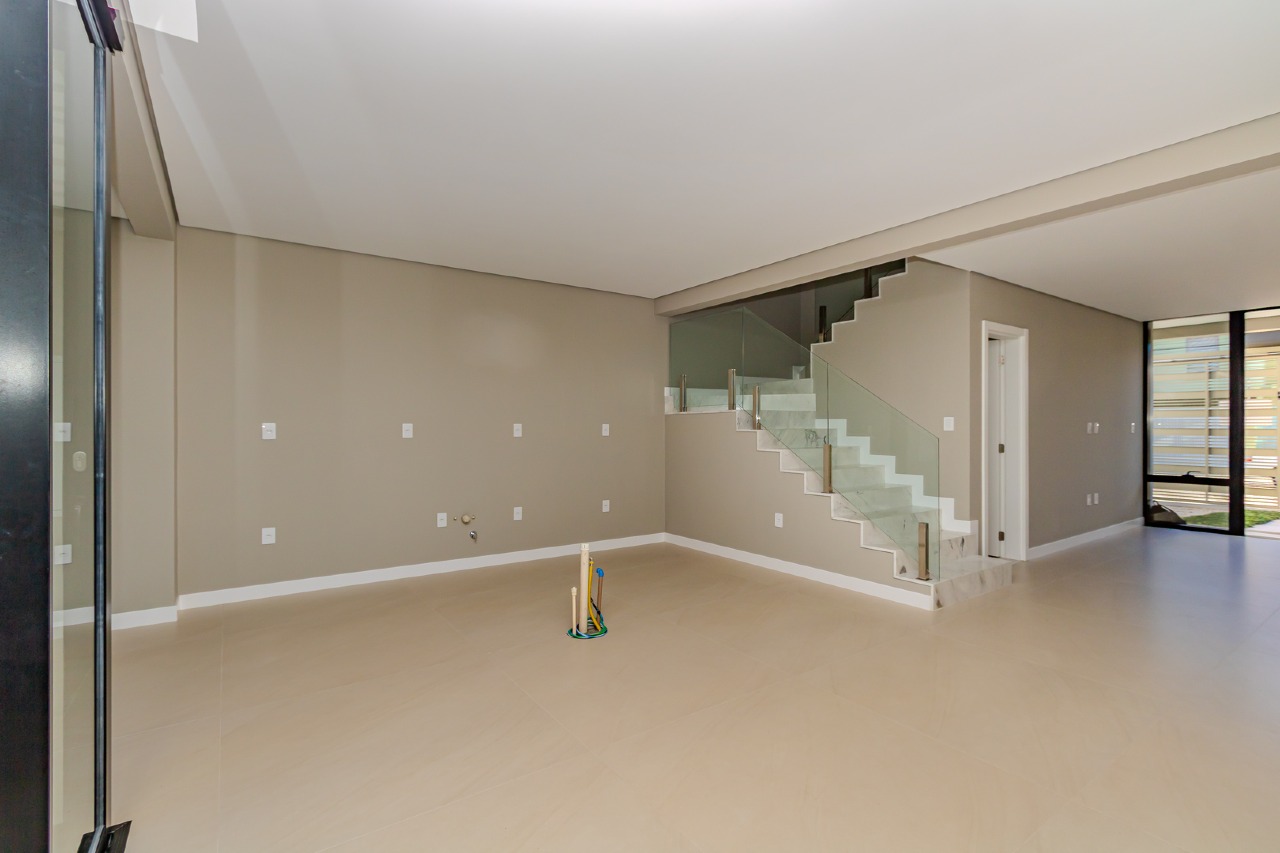 Casa de 3 quartos, 247m² no bairro Centro, em Balneário Camboriú | Eu Corretor