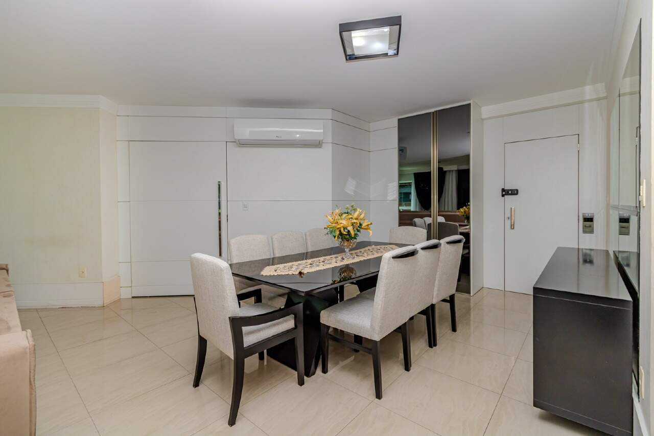Apartamento de 3 quartos, 132m² no bairro Centro, em Balneário Camboriú | Eu Corretor
