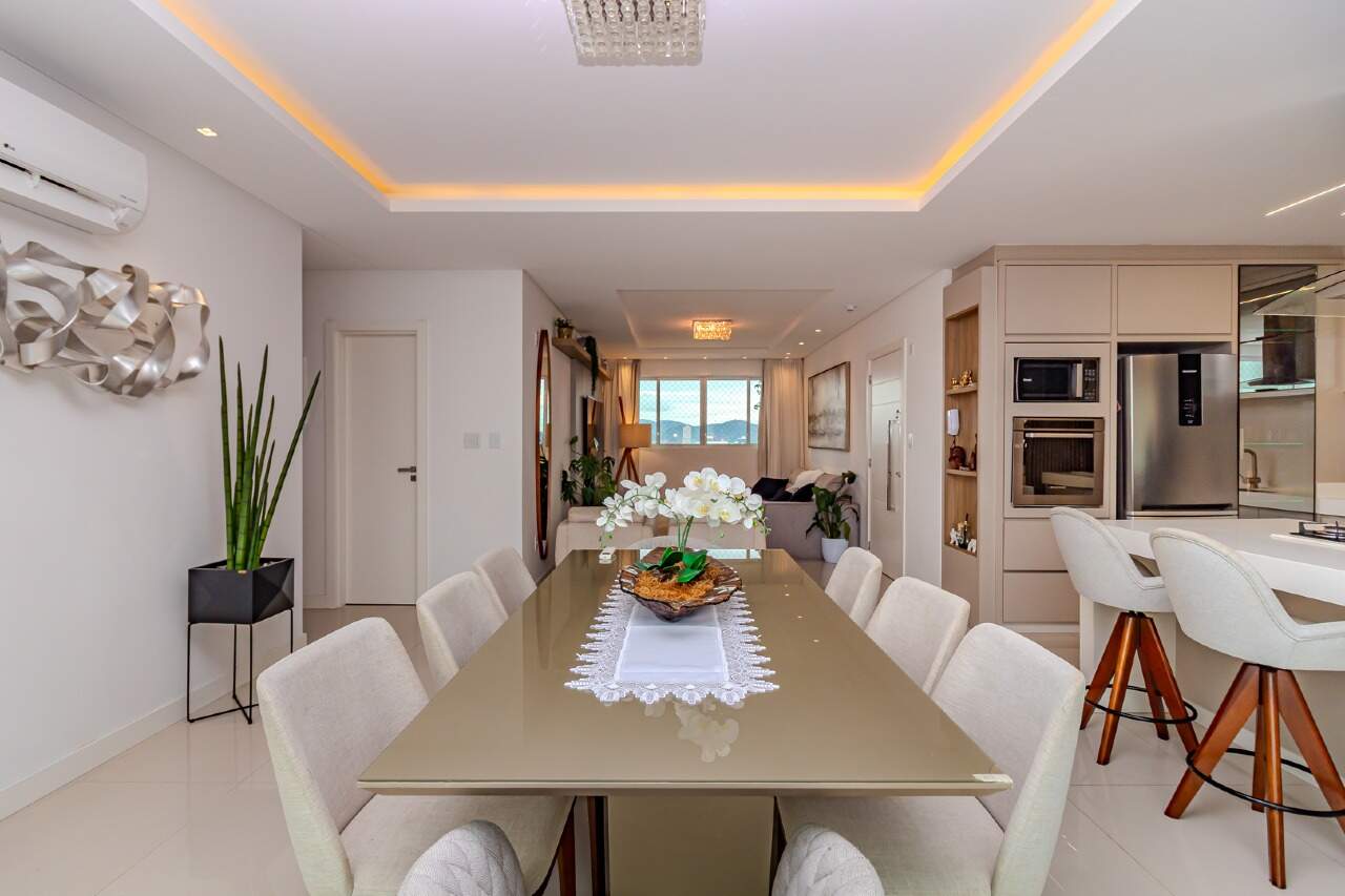 Apartamento de 4 quartos, 135m² no bairro Centro, em Balneário Camboriú | Eu Corretor