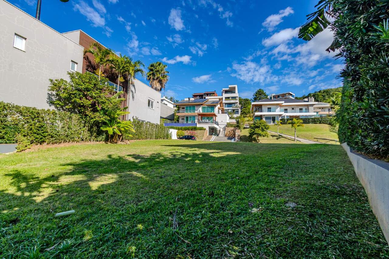 Lote/Terreno de 983m² no bairro Praia Brava, em Itajaí | Eu Corretor