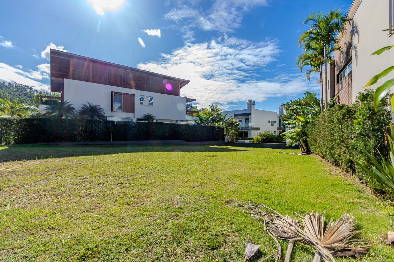 Lote/Terreno de 983m² no bairro Praia Brava, em Itajaí | Eu Corretor