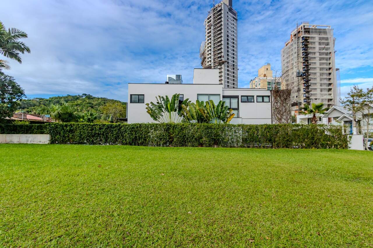 Lote/Terreno de 983m² no bairro Praia Brava, em Itajaí | Eu Corretor