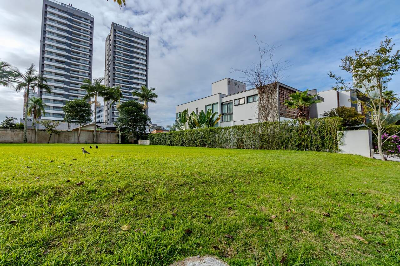 Lote/Terreno de 983m² no bairro Praia Brava, em Itajaí | Eu Corretor