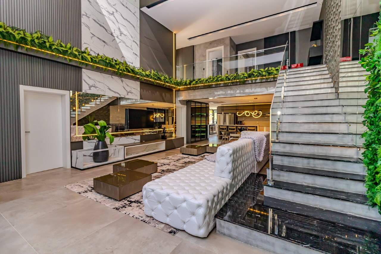 Apartamento de 4 quartos, 650m² no bairro Barra, em Balneário Camboriú | Eu Corretor