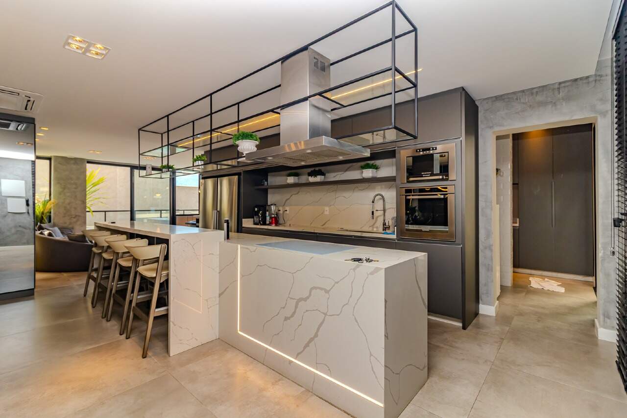 Apartamento de 4 quartos, 650m² no bairro Barra, em Balneário Camboriú | Eu Corretor