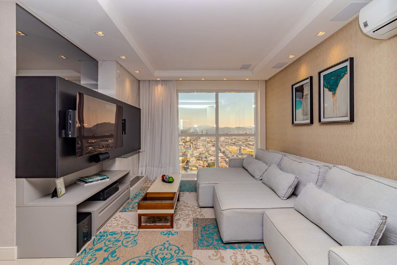 Apartamento de 3 quartos, 140m² no bairro Centro, em Balneário Camboriú | Eu Corretor