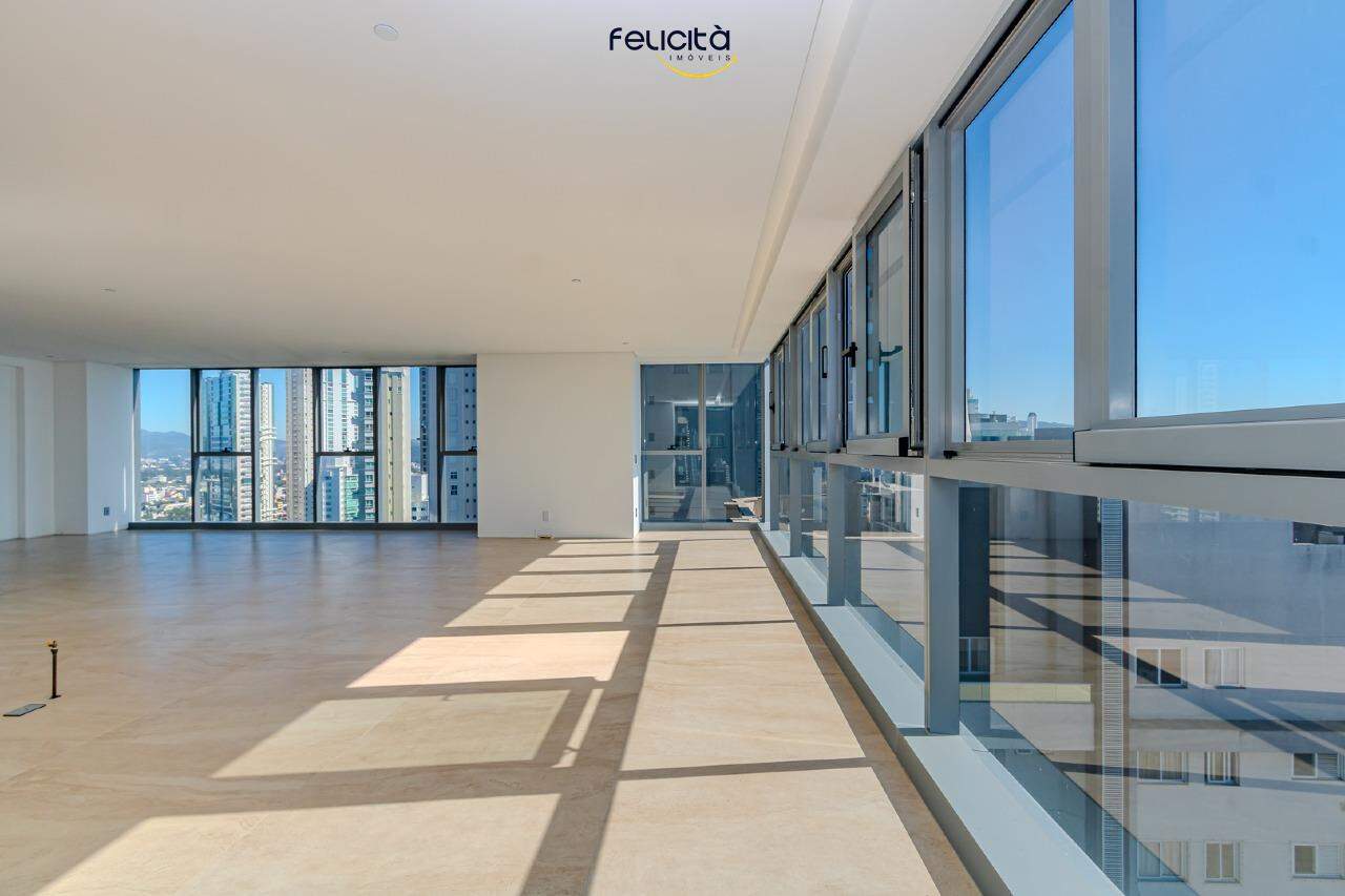 Apartamento de 4 quartos, 232m² no bairro Centro, em Balneário Camboriú | Eu Corretor