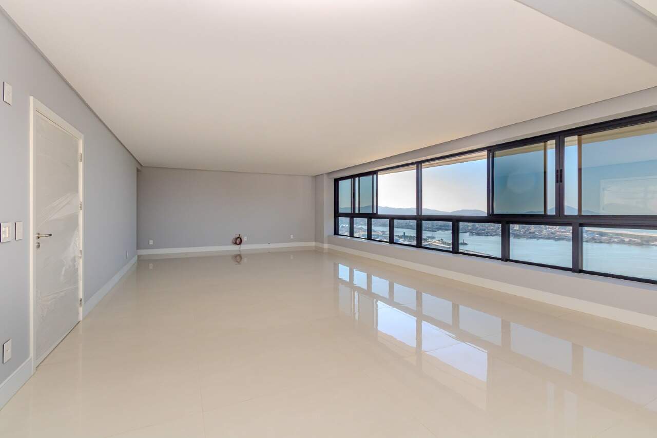 Apartamento de 5 quartos, 322m² no bairro Fazenda, em Itajaí | Eu Corretor
