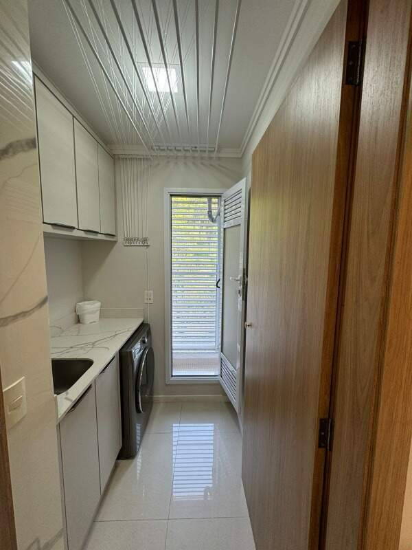 Apartamento à venda no Nações: 