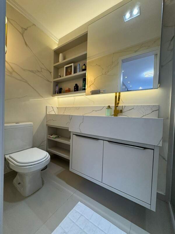 Apartamento à venda no Nações: 