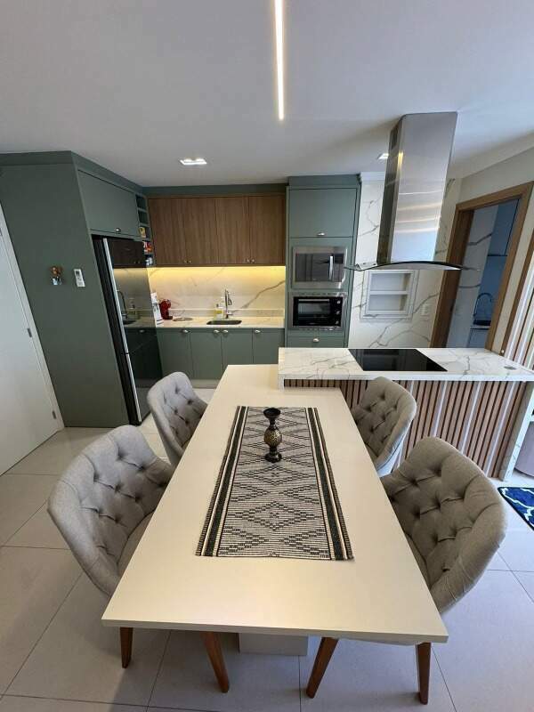 Apartamento à venda no Nações: 