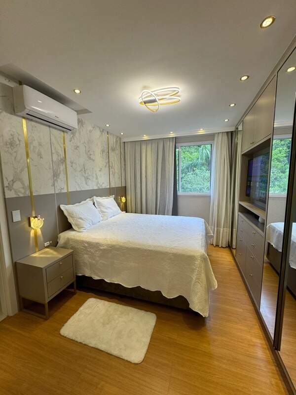 Apartamento à venda no Nações: 