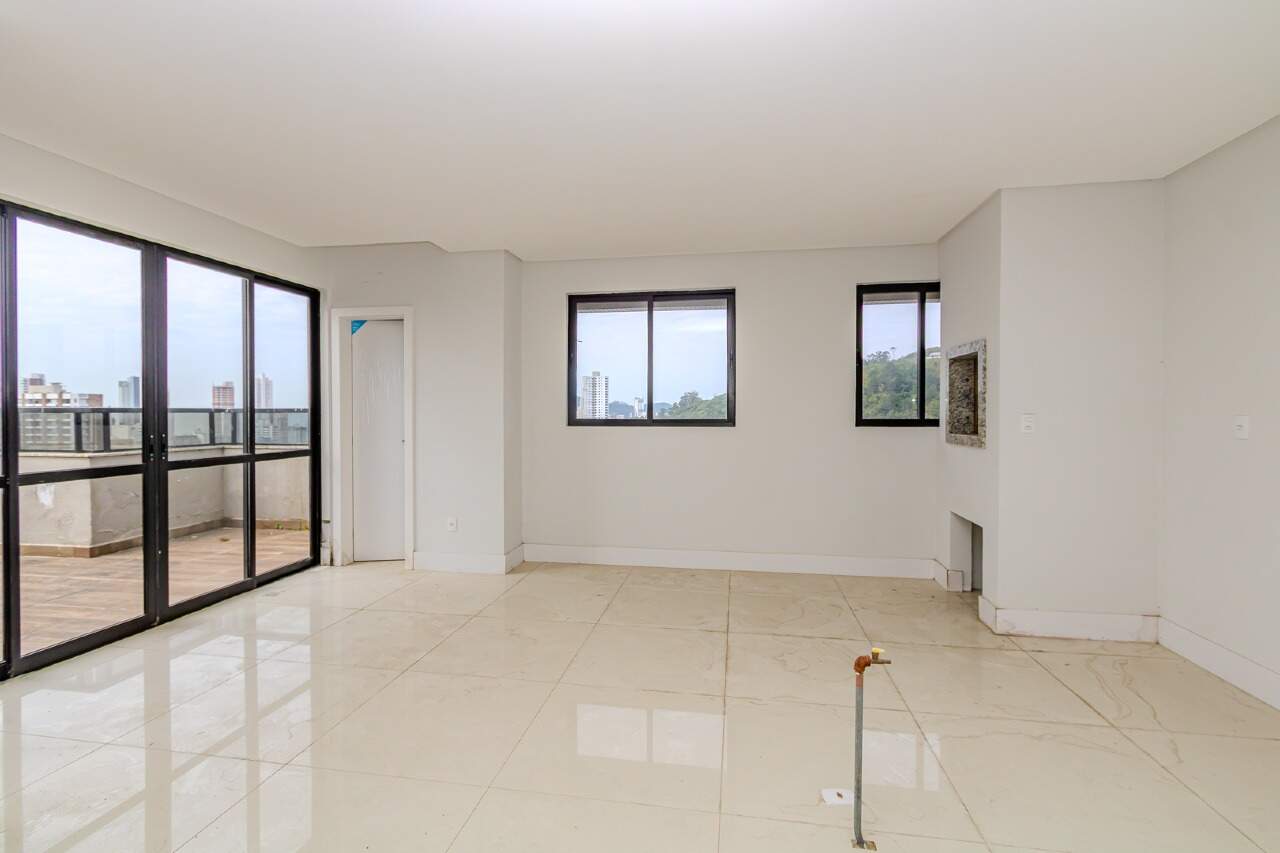 Apartamento de 3 quartos, 127m² no bairro Centro, em Itajaí | Eu Corretor