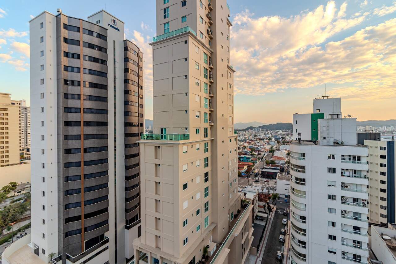 Cobertura de 3 quartos, 370m² no bairro Centro, em Balneário Camboriú | Eu Corretor