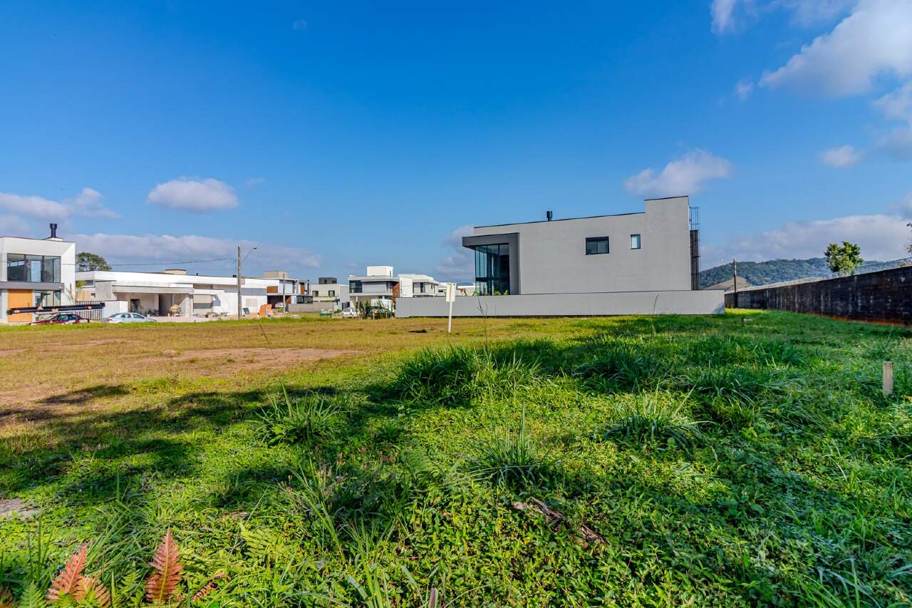 Lote/Terreno de 652m² no bairro Santa Regina, em Camboriú | Eu Corretor
