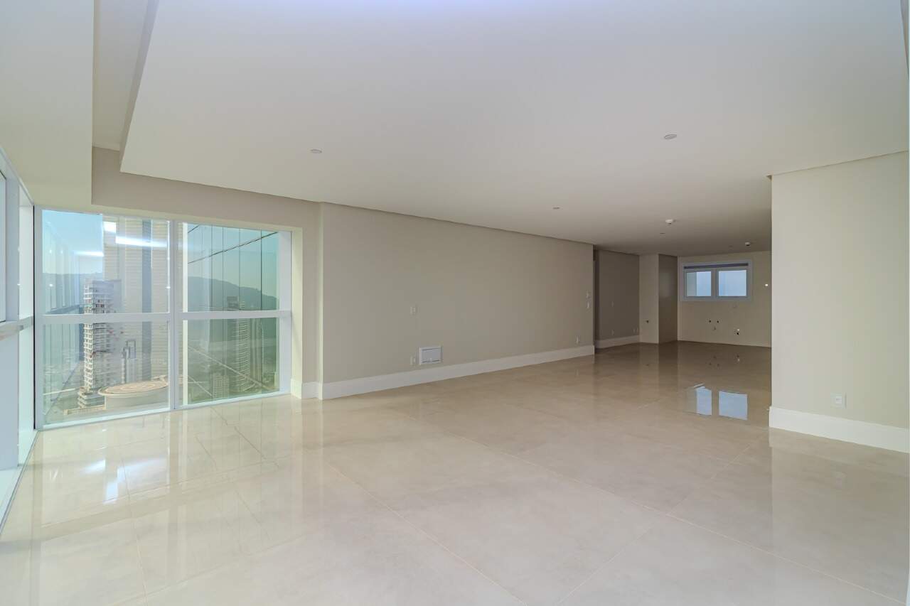 Apartamento de 4 quartos, 194m² no bairro Centro, em Balneário Camboriú | Eu Corretor