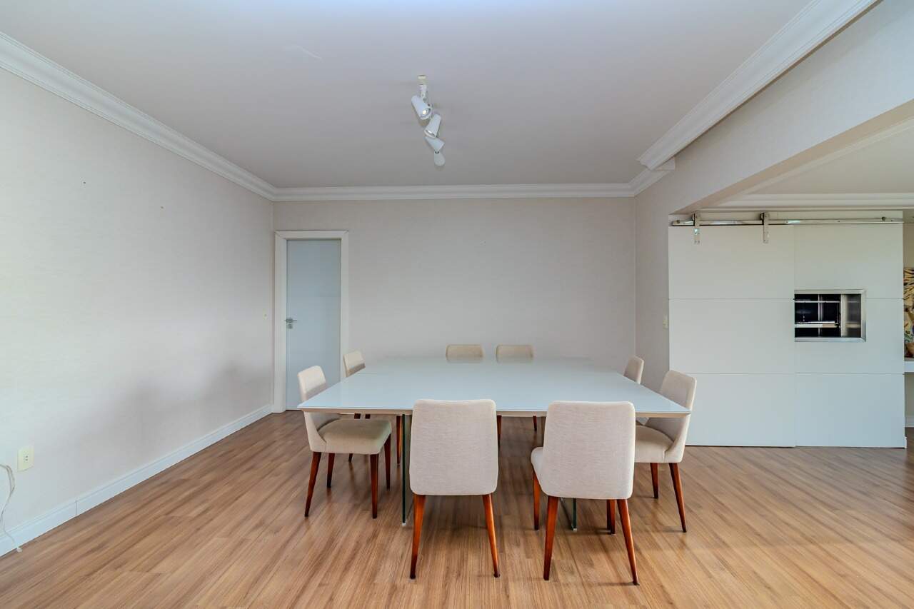 Apartamento de 4 quartos, 180m² no bairro Centro, em Balneário Camboriú | Eu Corretor